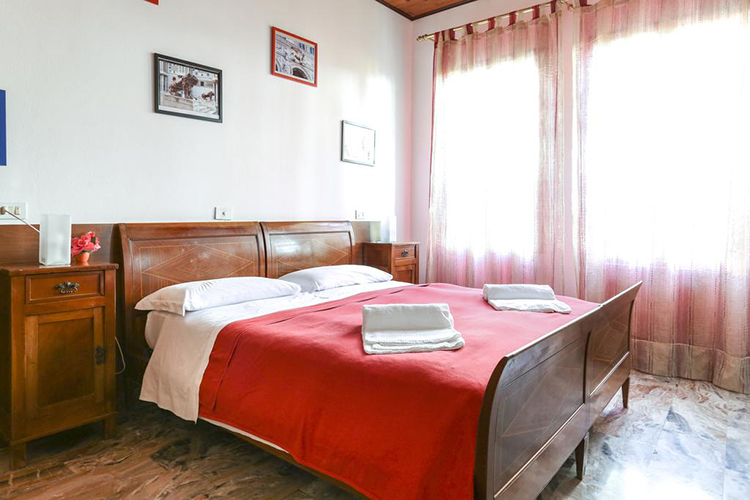 延伸閱讀：【義大利自助旅行】威尼斯推薦平價旅館Villa Teresa。近公車 火車站 含早餐