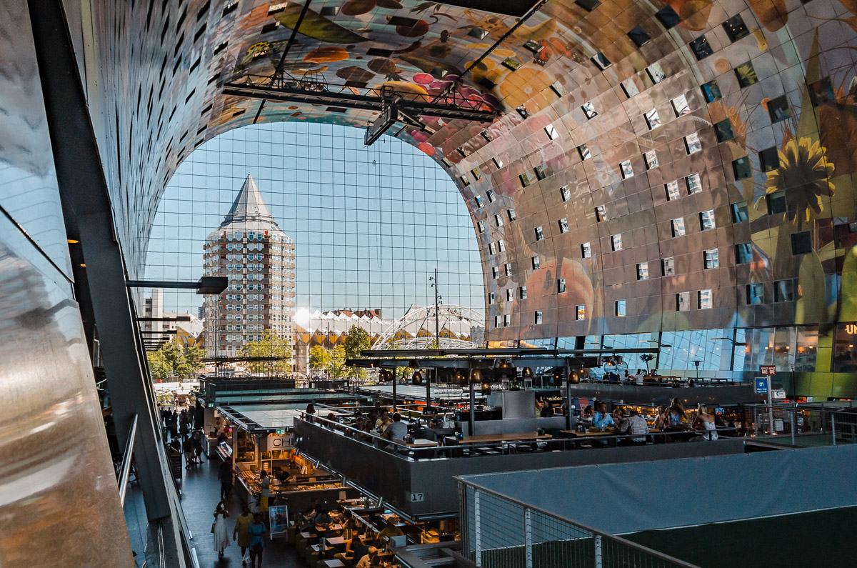 延伸閱讀：2024荷蘭鹿特丹景點推薦：鹿特丹Markthal市場＆市集廣場，世界最美的市場，鹿特丹當地人假日採買蔬果、海鮮的好去處