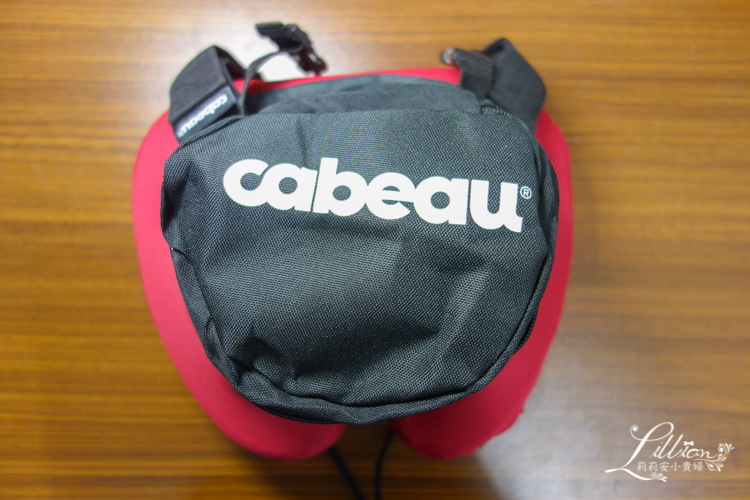 Cabeau第2代記憶棉頸枕S3繫帶系列